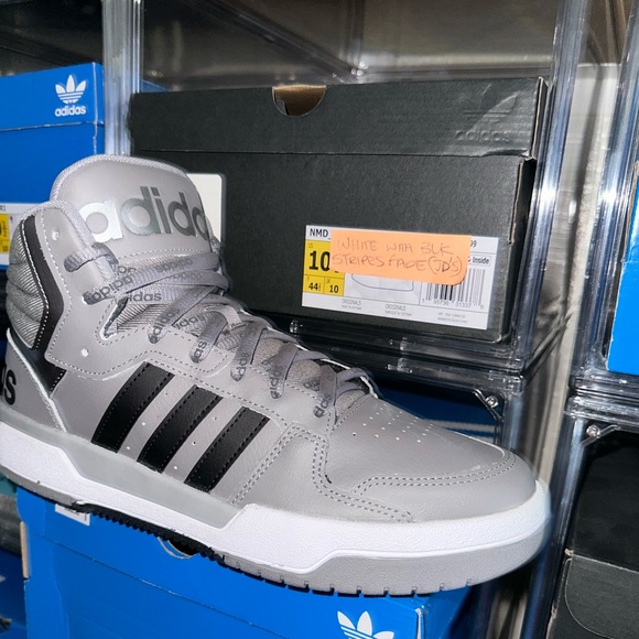 Adidas Entrap Mid Size 10.5 Gray Men’s New In Box - Picture 2 of 6